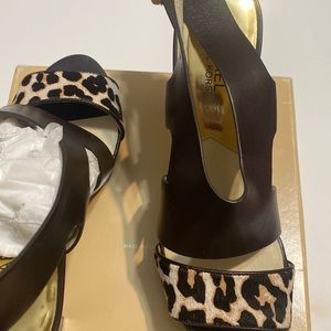 Michael Kors Carla Platform Shoes in cream and dark chocolate (NEW).